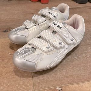 Pearl iZumi Cycling Shoes